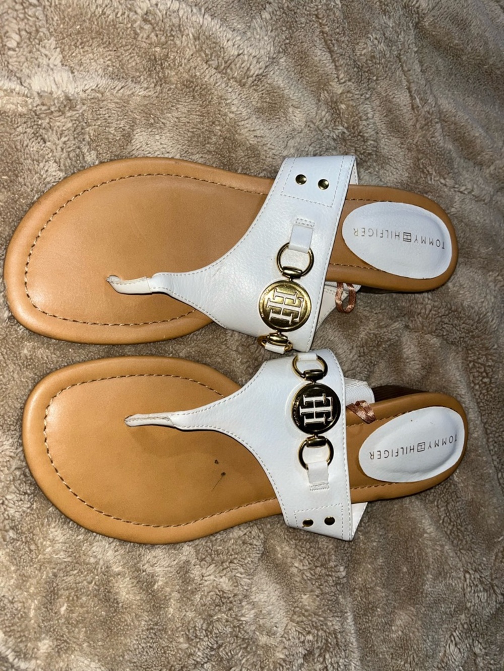 Tommy Hilfiger White Leather Thong Sandals with Gold Logo Discs